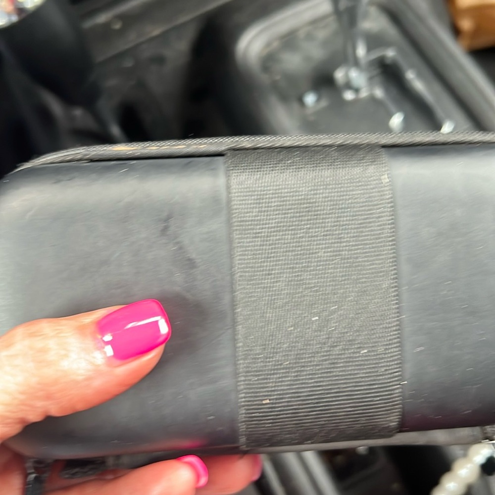 Clarissa, case blk
